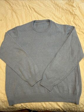 Men's Crewneck Sweater in Light Dusty Blue